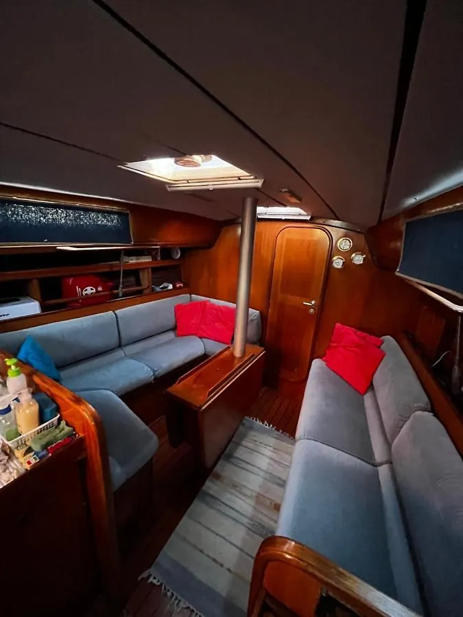 מלון ג'נובה Porto Antico Boat 0*,  איטליה