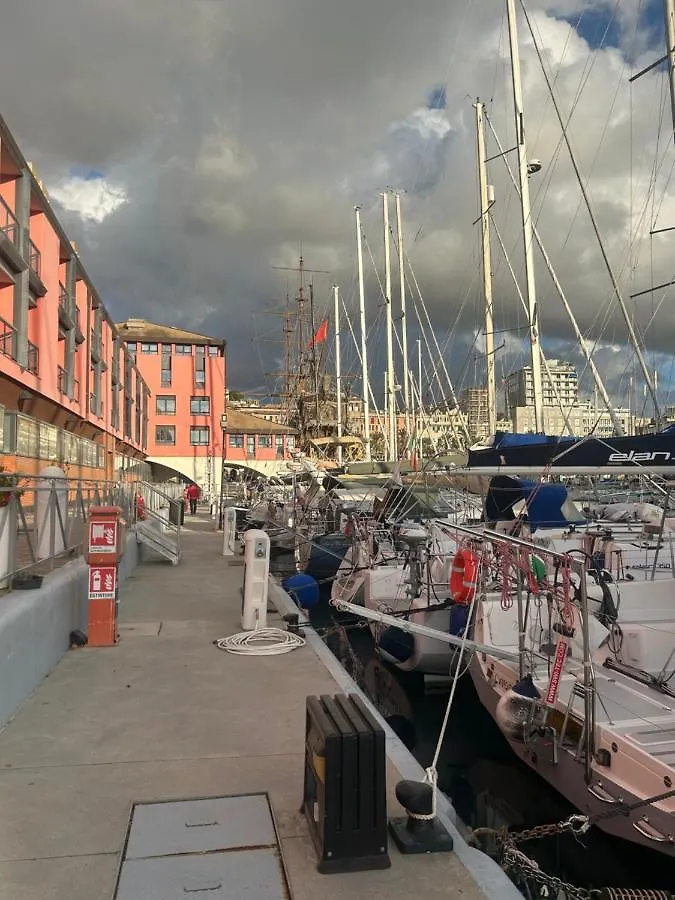 Hotel Porto Antico Boat Génova Hotel en barco